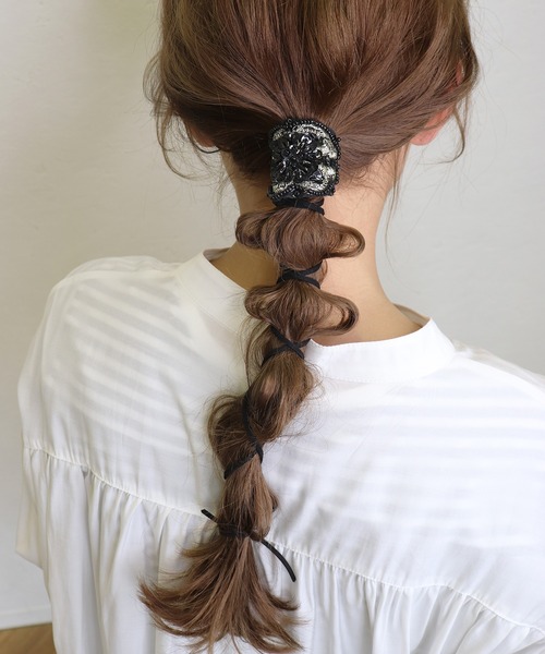 Monocoro toppi（モノコロトッピ）の「ビーズ刺繍 ポニーフック（その他ヘアアクセサリー・レディース・ブラック/アイボリー/ベージュ/ブラウン・フリー）」の20枚目の写真