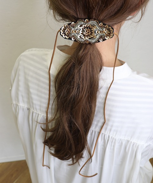 Monocoro toppi（モノコロトッピ）の「ビーズ刺繍 ポニーフック（その他ヘアアクセサリー・レディース・ブラック/アイボリー/ベージュ/ブラウン・フリー）」の10枚目の写真