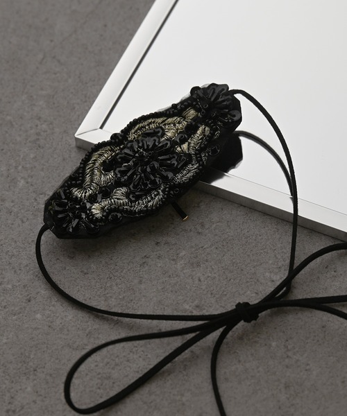 ポニーフック レース&ビーズ　ハンドメイド品 ブラック系 BLAZE（手芸） ポニーフック レース 刺繍 スパンコール