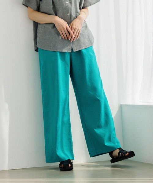 studio CLIP（スタディオクリップ）の「イージーカラーパンツ［プラスサイズあり］（その他パンツ・レディース・グリーン/ブルー/ブラック/ベージュ/キャメル・SMALL/LARGE/XX-LARGE/MEDIUM/XXX-LARGE/X-LARGE）」の4枚目の写真