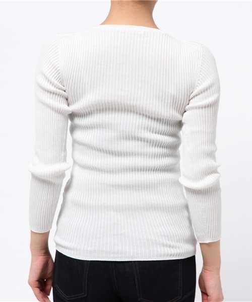 Whim Gazette（ウィムガゼット）の「ホールガーメントリブVネックプルオーバー（ニット/セーター・レディース・ホワイト/ベージュ/ネイビー/ブラック・ﾌﾘ-）」の7枚目の写真