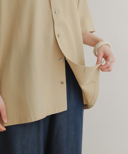 URBAN RESEARCH DOORS(アーバンリサーチドアーズ)の「開襟ワイドシャツ(シャツ/ブラウス・レディース・ベージュ/パープル/グリーン・MEDIUM)」の15枚目の写真