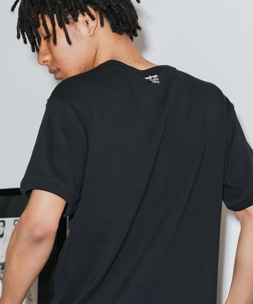 Alpha Industries（アルファインダストリーズ）の「ALPHA INDUSTRIES/アルファインダストリーズ S/S RIB T CREW NECK リブクルーネックT（Tシャツ/カットソー・メンズ・グレー/ホワイト/ブラック・XL/L/M）」の2枚目の写真