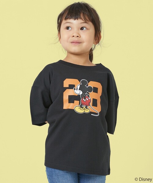 FREAK'S STORE(フリークスストア)の「WEB限定【DISNEY/ディズニー ミッキーマウス】 別注 ビッグシルエット ナンバリングデザイン プリントTシャツ(Tシャツ/カットソー・キッズ・ホワイト/グレー/ブラック/ベージュ/グリーン/ブルー・120/150/130/140)」の3枚目の写真