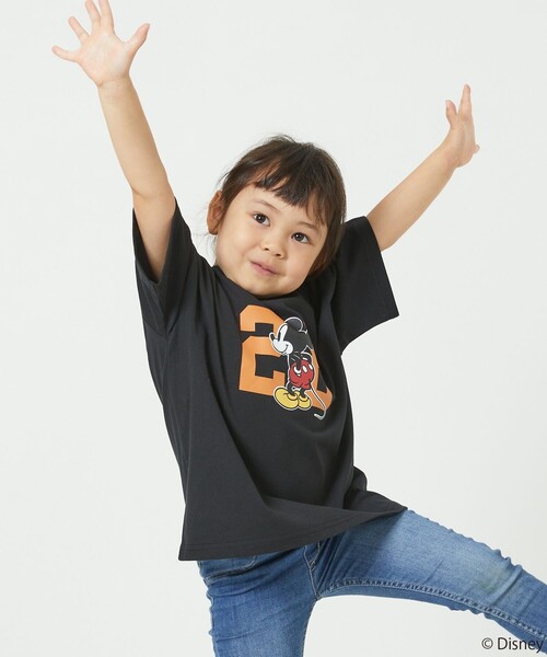 FREAK'S STORE(フリークスストア)の「WEB限定【DISNEY/ディズニー ミッキーマウス】 別注 ビッグシルエット ナンバリングデザイン プリントTシャツ(Tシャツ/カットソー・キッズ・ホワイト/グレー/ブラック/ベージュ/グリーン/ブルー・120/150/130/140)」の10枚目の写真