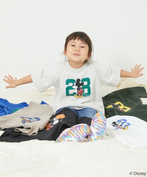 FREAK'S STORE(フリークスストア)の「WEB限定【DISNEY/ディズニー ミッキーマウス】 別注 ビッグシルエット ナンバリングデザイン プリントTシャツ(Tシャツ/カットソー・キッズ・ホワイト/グレー/ブラック/ベージュ/グリーン/ブルー・120/150/130/140)」の16枚目の写真