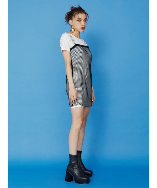 EVRIS（エヴリス）の「スリムチャンキーブーツ（ブーツ・レディース・ホワイト/ブラック・SMALL/MEDIUM/LARGE）」の3枚目の写真