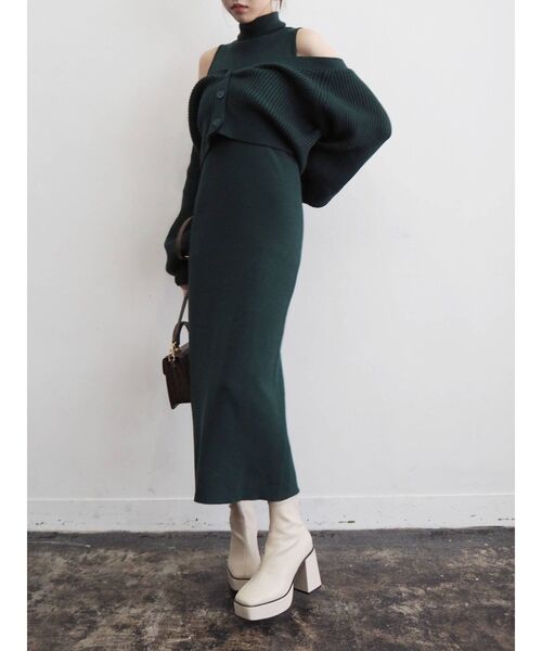 EVRIS（エヴリス）の「スリムチャンキーブーツ（ブーツ・レディース・ホワイト/ブラック・SMALL/MEDIUM/LARGE）」の13枚目の写真