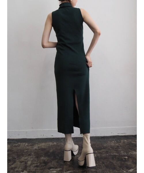 EVRIS（エヴリス）の「スリムチャンキーブーツ（ブーツ・レディース・ホワイト/ブラック・SMALL/MEDIUM/LARGE）」の15枚目の写真