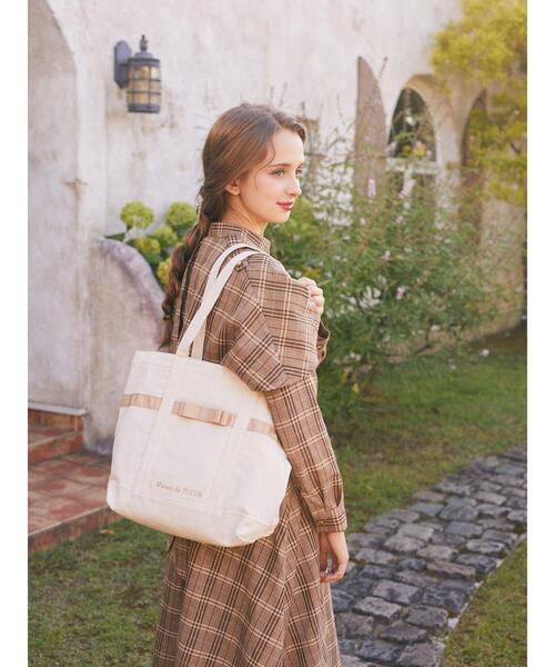 Maison de FLEUR（メゾンドフルール）の「多機能帆布トートMバッグ（トートバッグ・レディース・ブラック/ブラウン/アイボリー・FREE）」の7枚目の写真