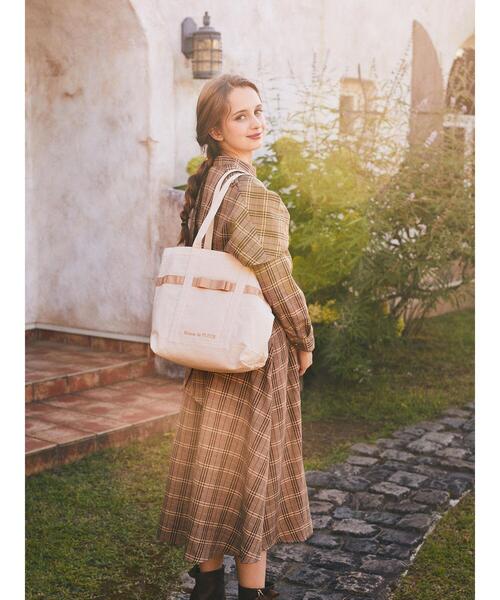 Maison de FLEUR（メゾンドフルール）の「多機能帆布トートMバッグ（トートバッグ・レディース・ブラック/ブラウン/アイボリー・FREE）」の10枚目の写真