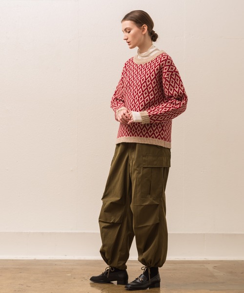 ALLUMER（アリュメール）の「アーガイルジャガードプルオーバーニット（ニット/セーター・レディース・ネイビー/レッド・1）」の13枚目の写真