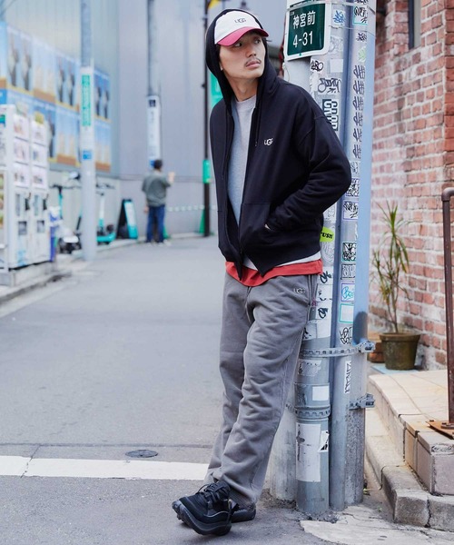 UGG フロントファーロゴ スウェット 黒 UGG Australia アグオーストラリア レディース スウェット