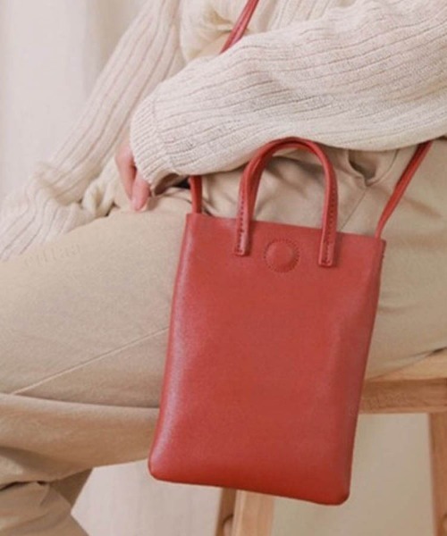 Dalfwin（ダールフィン）の「2022 AW 秋冬 レディース バッグ スクエアミニスマホショルダー スマホポシェット（ショルダーバッグ・レディース・ホワイト/ブラック/ダークベージュ・ONE SIZE）」の11枚目の写真