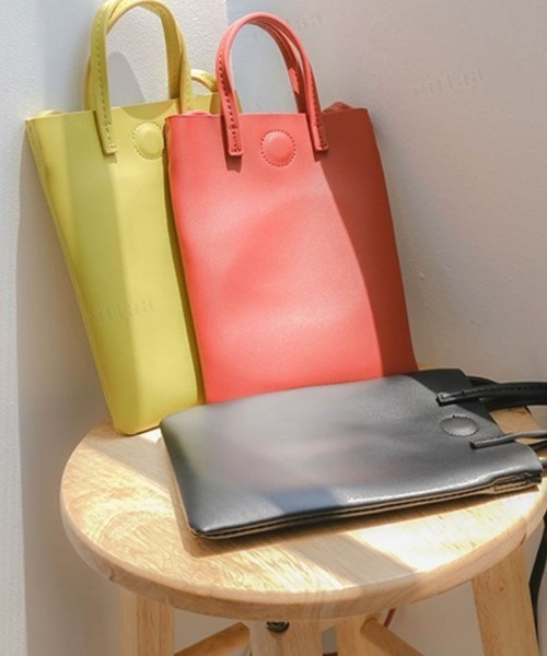 Dalfwin（ダールフィン）の「2022 AW 秋冬 レディース バッグ スクエアミニスマホショルダー スマホポシェット（ショルダーバッグ・レディース・ホワイト/ブラック/ダークベージュ・ONE SIZE）」の6枚目の写真