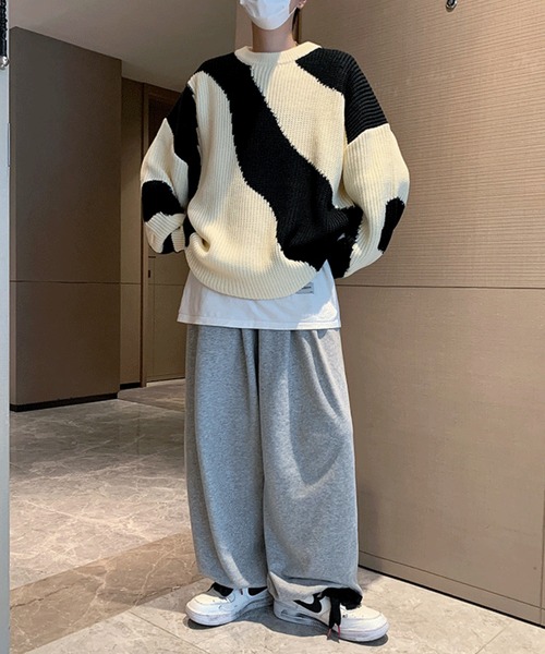 MGV（エムジーヴィー）の「バイカラーデザインニット（ニット/セーター・メンズ・ブルー/ブラック・X-LARGE/MEDIUM/LARGE）」の4枚目の写真