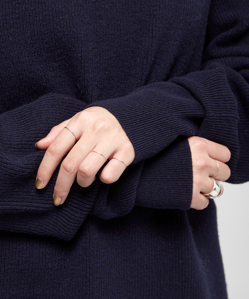 AP STUDIO(エーピーストゥディオ)の「AP STUDIO 0.7mm WGスキニーリング(リング・レディース・シルバー・13/11/5/17/15 /FREE)」の2枚目の写真