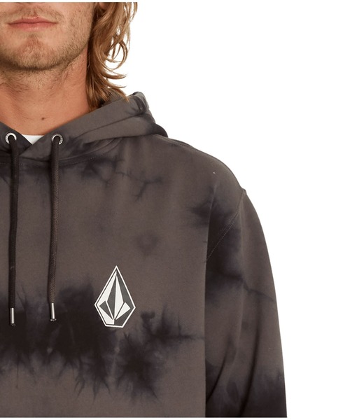 VOLCOM(ボルコム)の「ICONIC STONE PLUS PO(パーカー・メンズ・ブラック系・LARGE/X-LARGE/MEDIUM/SMALL)」の5枚目の写真