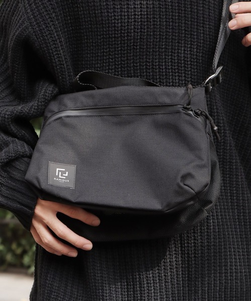 ABU GARCIA（アブ・ガルシア）の「AbuGarcia×RAMIDUS/アブ ガルシア×ラミダス DOUBLE FLAP SACOSHE サコッシュ ショルダーバッグ ワンポイント ロゴ（ショルダーバッグ・メンズ・ブラック/オリーブ・FREE）」の12枚目の写真