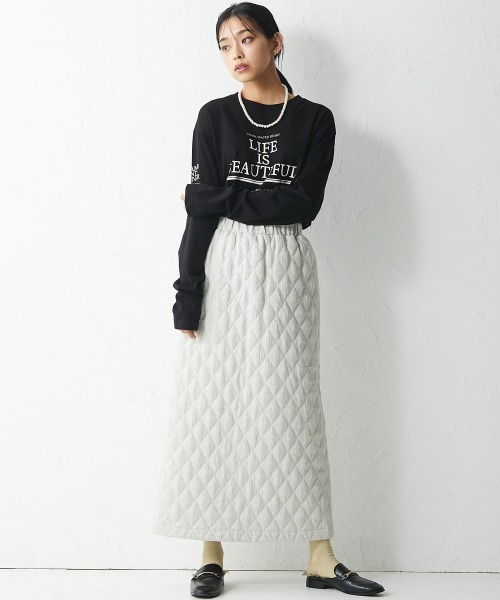 CHIC STYLE(シックスタイル)の「<大きいサイズ>ファンシーツイードキルティングロングタイトスカート シックスタイル(スカート・レディース・ブラック/アイボリー・L/LL/3L/4L/5L)」の3枚目の写真