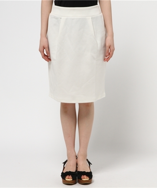 earth music&ecology（アースミュージックアンドエコロジー）の「タックタイトポンチスカート（スカート・レディース・アイボリー・MEDIUM）」の2枚目の写真