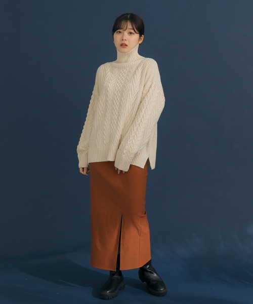 HEYUMM(ヘユム)の「ケーブルタートルネックニットトップ(ニット/セーター・メンズ・アイボリー/ブラック/グリーン・ONE)」の9枚目の写真