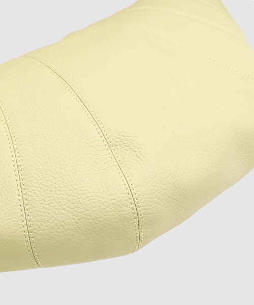 LEMAIRE（ルメール）の「MEDIUM CROISSANT BAG（ショルダーバッグ・レディース・ホワイト/ブラウン系その他2/ブラウン系その他3/イエロー系その他/ブラウン系その他・OS）」の8枚目の写真