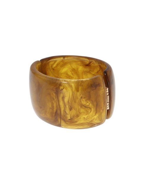 CLANE(クラネ)の「MARBLE WIDE BANGLE(バングル/リストバンド・レディース・ブラウン/アイボリー・FREE)」の11枚目の写真