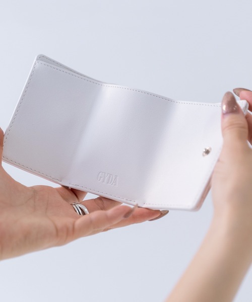GYDA（ジェイダ）の「【WEB限定商品】GYDA (ジェイダ)GGエンボス コンパクトミニ財布 マイクロ財布　GY-W107（財布・レディース・ブラック/ホワイト・FREE）」の21枚目の写真