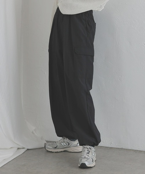 COLONY 2139（コロニートゥーワンスリーナイン）の「ワイドカーゴパンツ（カーゴパンツ・メンズ・グリーン/ホワイト/ブラック/カーキ・MEDIUM/LARGE）」の2枚目の写真
