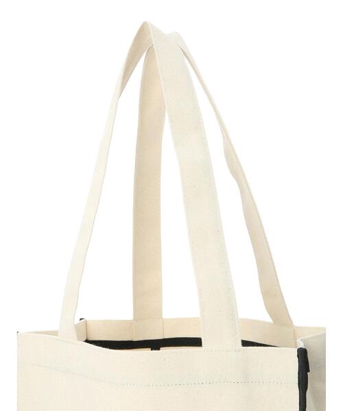 Maison de FLEUR（メゾンドフルール）の「パイピングスクエアトートバッグ（トートバッグ・レディース・アイボリー/ブラック・FREE）」の4枚目の写真