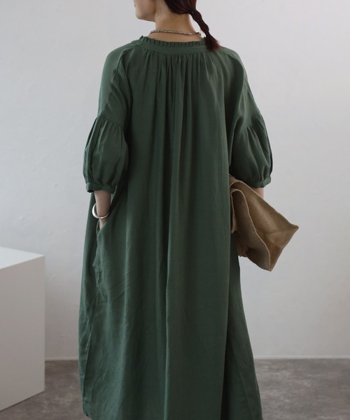 Fizz(フィズ)の「【Fizz/フィズ】 綿麻ミックス 襟プリーツシャツワンピース(ワンピース・レディース・チャコール/ベージュ/カーキ/ブルー・M)」の16枚目の写真