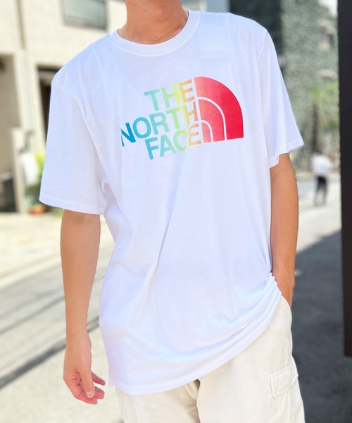 THE NORTH FACE(ザノースフェイス)の「【THE NORTH FACE】ノースフェイス Short Sleeve Half Dome Tee ロゴTシャツ NF0A4M4P(Tシャツ/カットソー・メンズ・ライトグレー/ライトブルー/ブラック/ベージュ/レッド/グリーン/アイボリー/ホワイト系その他2/ホワイト系その他3/ブラック系その他2・S/M/L/XL)」の4枚目の写真