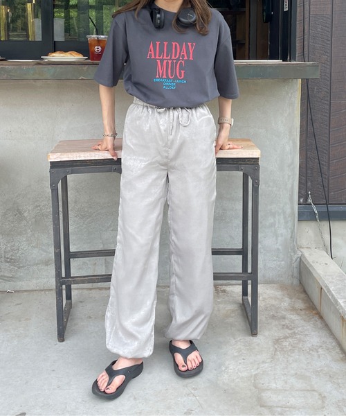 LE MORE（リモア）の「サテンジョガーパンツ（その他パンツ・レディース・ネイビー/アイボリー/グレー・FREE）」の5枚目の写真