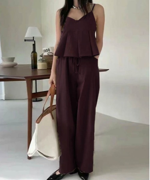 AMELY（エミリー）の「ペプラムキャミセットアップ（セットアップ・レディース・カーキブラウン/ブラック/オリーブ/ベージュ/チャコール/バーガンディー/ダークブラウン/モカ・フリー）」の8枚目の写真