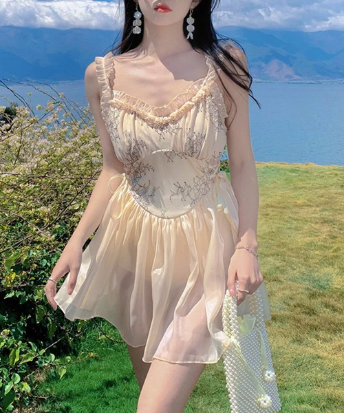 Dita(ディータ)の「チュールスカートワンピースビキニ 水着(水着・レディース・ブラック/ホワイト・M/L)」の8枚目の写真