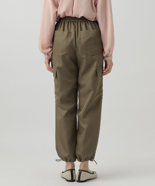 Elura（エルーラ）の「大人キレイめカーゴパンツ（カーゴパンツ・レディース・カーキ/ライトベージュ/ブラウン・MEDIUM/LARGE/SMALL）」の11枚目の写真