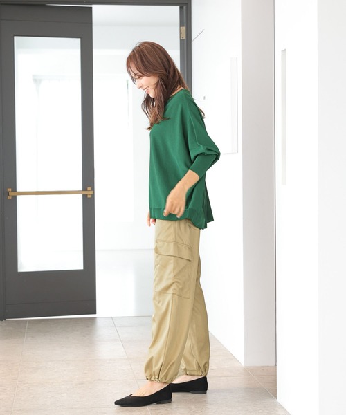 Elura（エルーラ）の「大人キレイめカーゴパンツ（カーゴパンツ・レディース・カーキ/ライトベージュ/ブラウン・MEDIUM/LARGE/SMALL）」の22枚目の写真