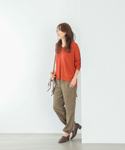 Elura（エルーラ）の「大人キレイめカーゴパンツ（カーゴパンツ・レディース・カーキ/ライトベージュ/ブラウン・MEDIUM/LARGE/SMALL）」の4枚目の写真