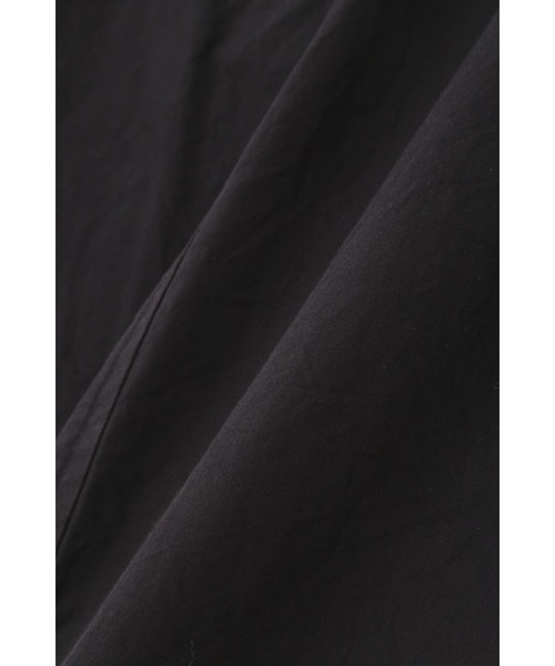 MHL.（エムエイチエル）の「PROOFED COTTON POPLIN（ステンカラーコート・レディース・ブラック/ライトブラウン・2/1）」の10枚目の写真