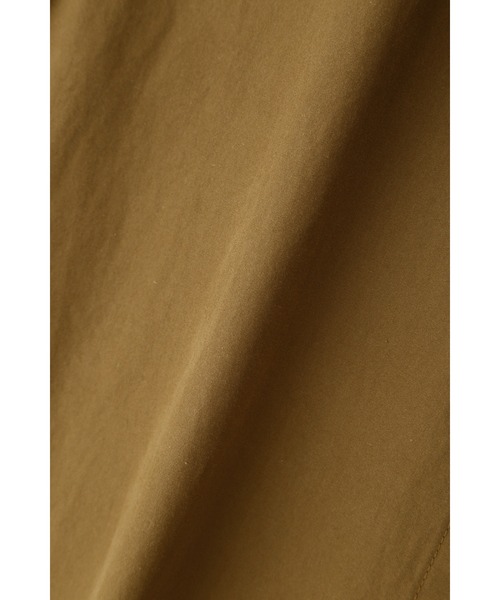 MHL.（エムエイチエル）の「PROOFED COTTON POPLIN（ステンカラーコート・レディース・ブラック/ライトブラウン・2/1）」の6枚目の写真