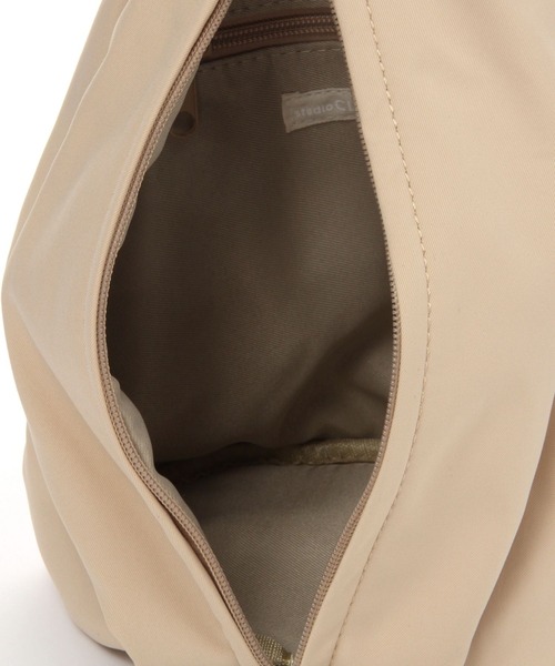 studio CLIP（スタディオクリップ）の「ナイロンタックボディバッグ（ボディバッグ/ウエストポーチ・レディース・イエロー/ベージュ/ブラック・FREE）」の14枚目の写真