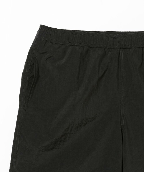 THE NORTH FACE（ザノースフェイス）の「THE NORTH FACE / Versatile Mid Shorts（ザ・ノース・フェイス バーサタイルショーツ 撥水/水陸両用/ワンポイント）（その他パンツ・メンズ・グレー/ブラック/パープル/チャコールグレー/グリーン系その他4・SMALL/MEDIUM/LARGE/X-LARGE）」の8枚目の写真