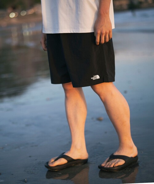 THE NORTH FACE（ザノースフェイス）の「THE NORTH FACE / Versatile Mid Shorts（ザ・ノース・フェイス バーサタイルショーツ 撥水/水陸両用/ワンポイント）（その他パンツ・メンズ・グレー/ブラック/パープル/チャコールグレー/グリーン系その他4・SMALL/MEDIUM/LARGE/X-LARGE）」の19枚目の写真