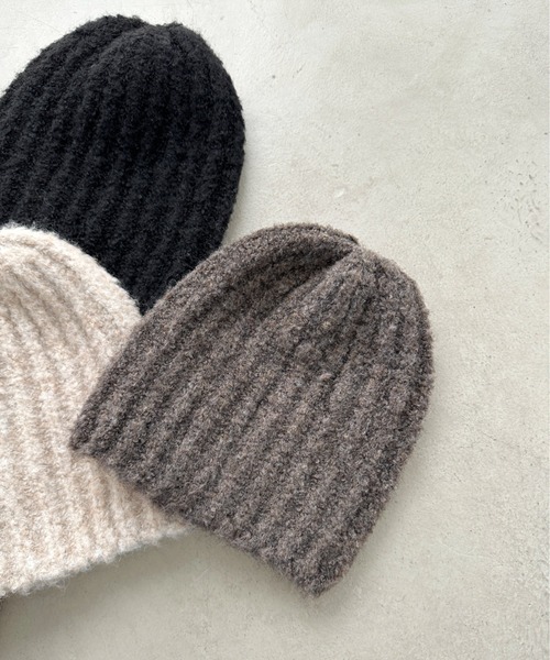 CLEA（クレア）の「アーモンドビーニーニットキャップ（ニットキャップ/ビーニー・レディース・ベージュ/チャコールグレー/オリーブ/アイボリー/ブラック・FREE）」の3枚目の写真