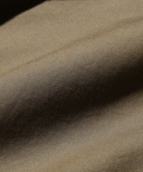 BEAMS PLUS(ビームスプラス)の「BEAMS PLUS / コットン シルク シャンブレー クルーザー ジャケット(ブルゾン・メンズ・ベージュ/オリーブ・S/M/L/XL)」の5枚目の写真