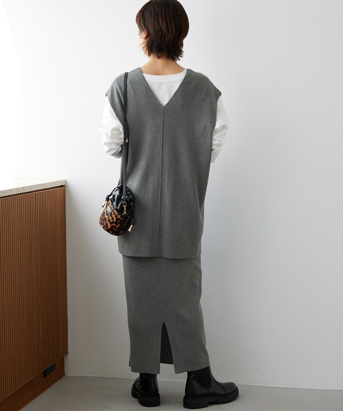 JOURNAL STANDARD relume(ジャーナルスタンダード レリューム)の「《追加》フルニードルVネックベスト(ベスト・レディース・ブラック/チャコールグレー・FREE)」の6枚目の写真