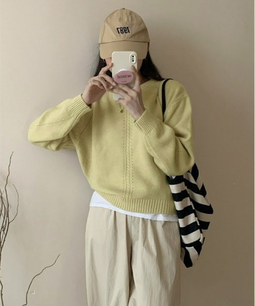 kirakiraShop(キラキラショップ)の「ツイスト デザイン クルーネック ニット(ニット/セーター・レディース・グレー/ピンク/アイボリー/モカ/イエロー・FREE)」の18枚目の写真