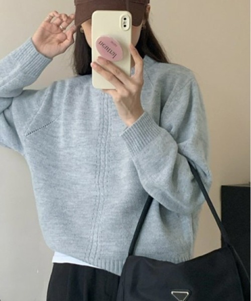 kirakiraShop(キラキラショップ)の「ツイスト デザイン クルーネック ニット(ニット/セーター・レディース・グレー/ピンク/アイボリー/モカ/イエロー・FREE)」の7枚目の写真