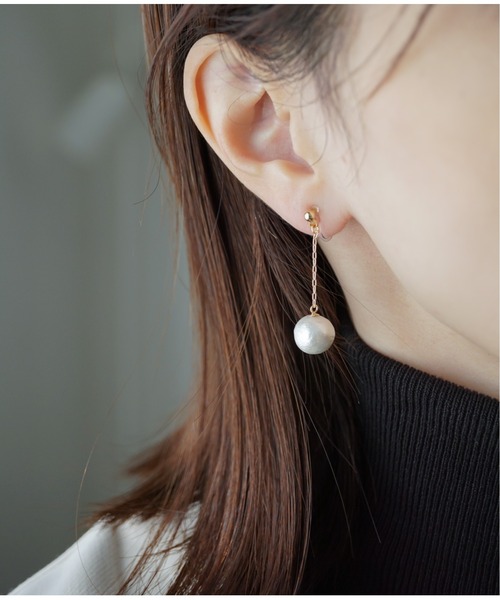 Meach.（ミーチ）の「【Meach.】14kgfコットンパールショートチェーン/樹脂ノンホールピアス（イヤリング・レディース・ブラウン/ブラック/ベージュ/ピンクベージュ/ホワイト・FREE）」の14枚目の写真